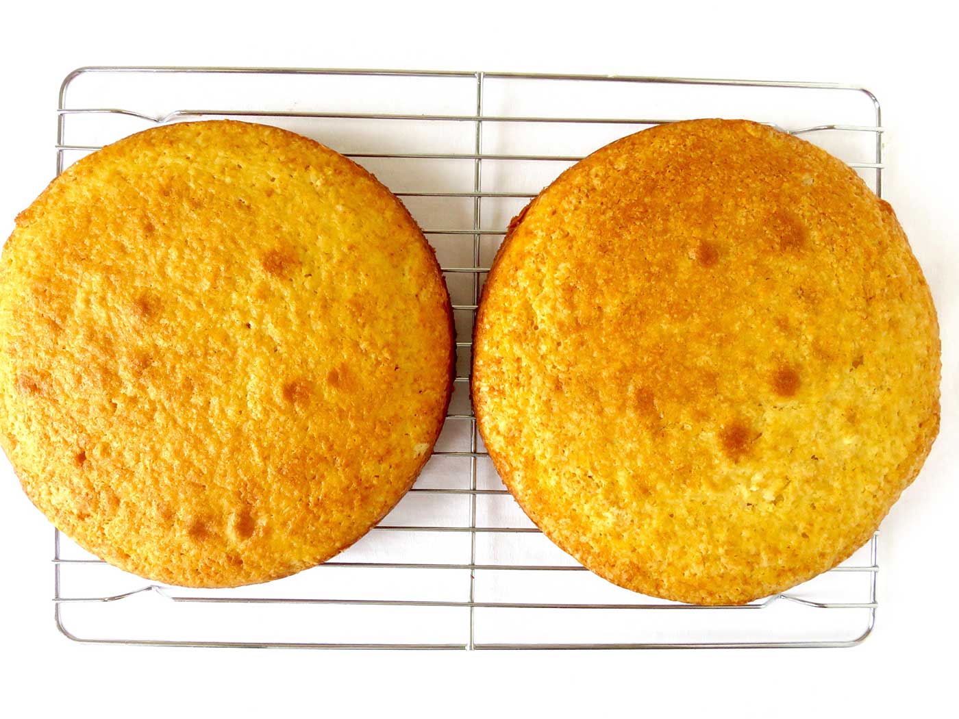 How to Adapt Cake Pan Sizes for Different Baking Recipes - 10