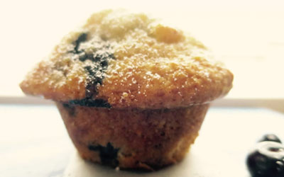 HOW TO MAKE CAFE-STYLE MUFFINS