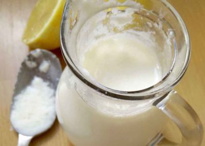 HOW TO MAKE BUTTERMILK – SO EASY!