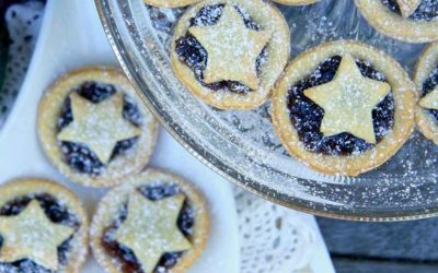 STAR TOPPED CHRISTMAS MINCE PIES