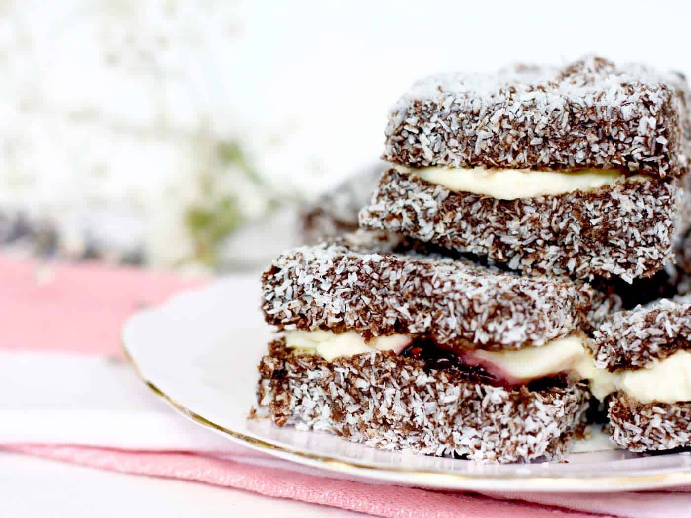 Chocolate lamingtons