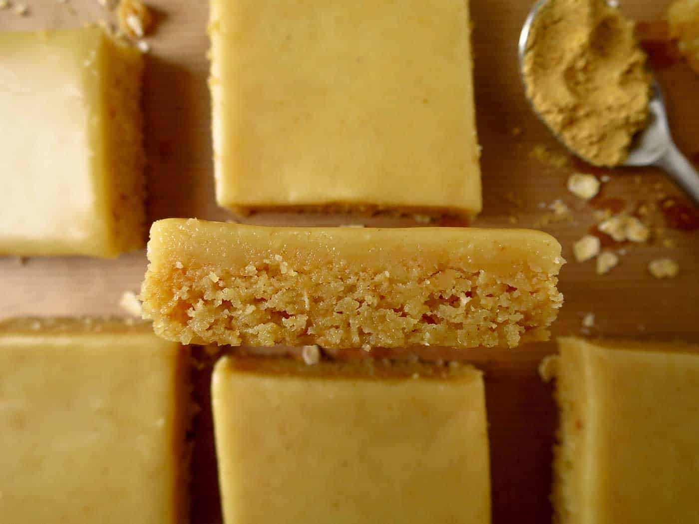 Side view of a piece of Ginger Crunch